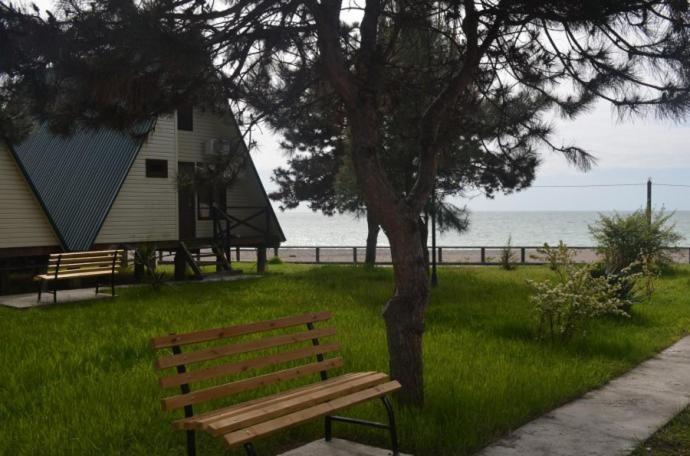 Kyalasur Hotel Sukhumi Eksteriør billede